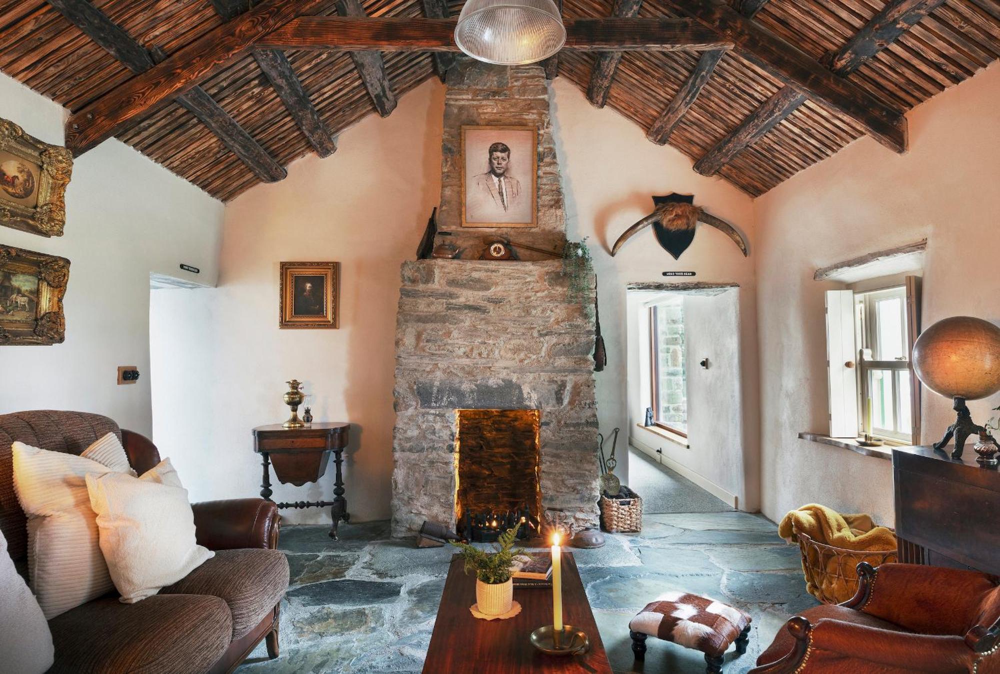 Secluded Thatched Cottage, Near Beaches & Hill Walking Rashenny Eksteriør billede